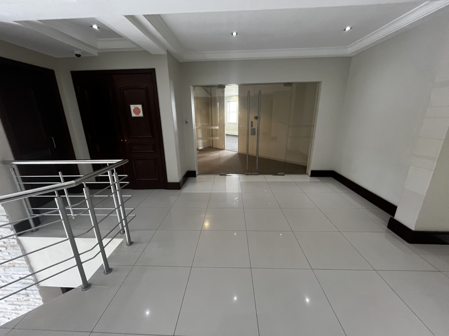 To Let commercial Property for Rent in Rosenpark Western Cape